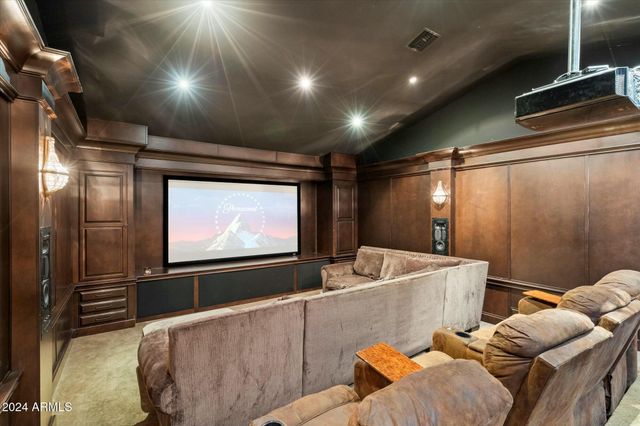 8312 N 50TH Street, Paradise Valley, AZ 85253