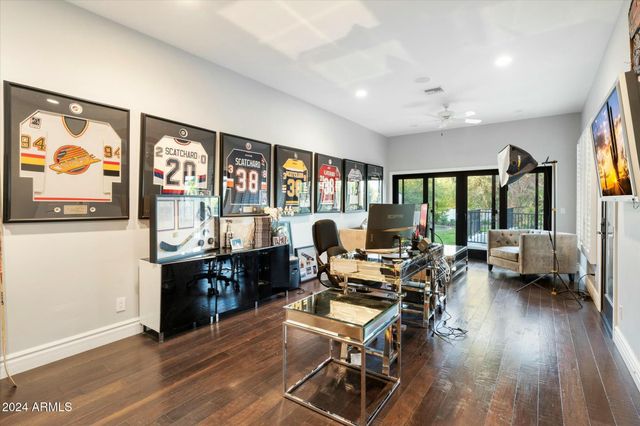 8312 N 50TH Street, Paradise Valley, AZ 85253