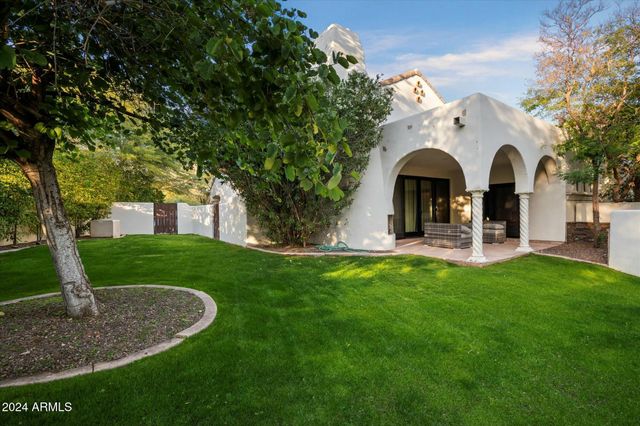 8312 N 50TH Street, Paradise Valley, AZ 85253