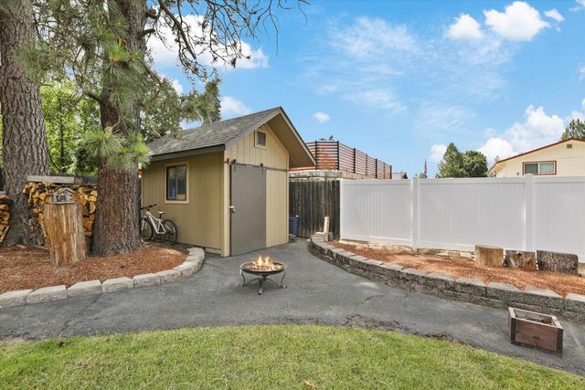 11311 N Lancelot Dr, Spokane, WA 99218