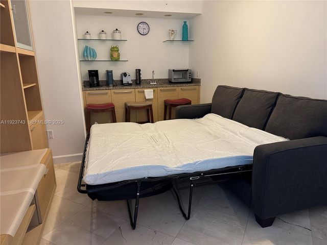 1830 S Ocean Dr 3303, Hallandale Beach, FL 33009