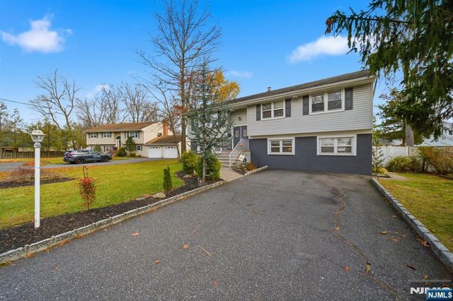 330 Congers Avenue, Northvale, NJ 07647