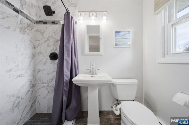 330 Congers Avenue, Northvale, NJ 07647