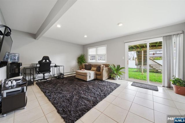 330 Congers Avenue, Northvale, NJ 07647