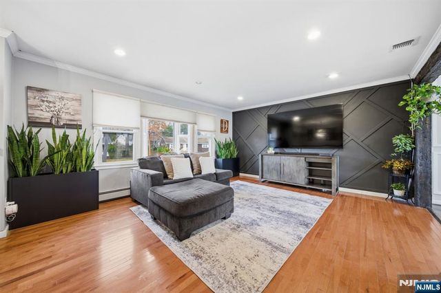 330 Congers Avenue, Northvale, NJ 07647