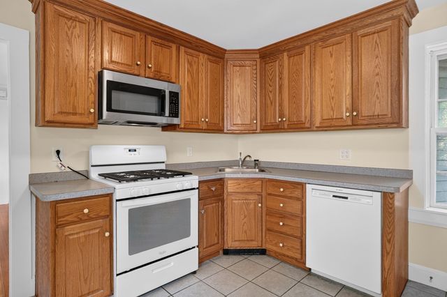 24 Fletcher 1, Lexington, MA 02420