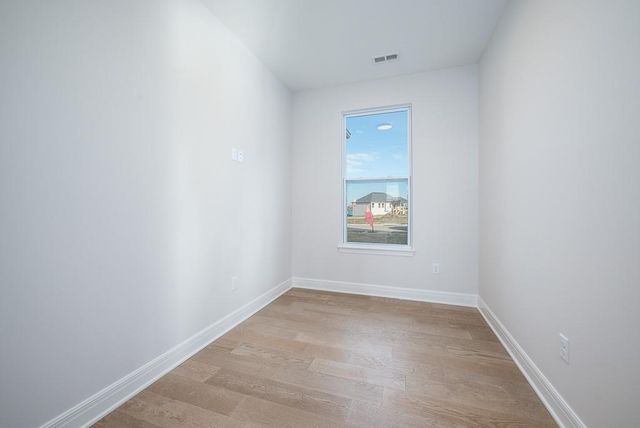 1528 N 157th Lane, Basehor, KS 66007