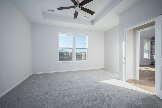 1528 N 157th Lane, Basehor, KS 66007