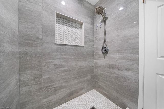 2335 50th TER SW, Naples, FL 34116