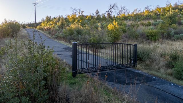 15871 Lower Springs Road, Redding, CA 96001