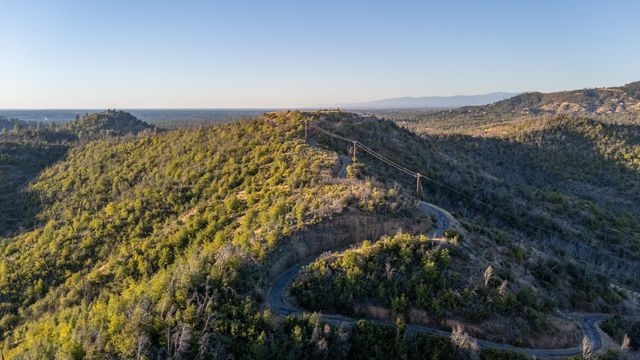 15871 Lower Springs Road, Redding, CA 96001