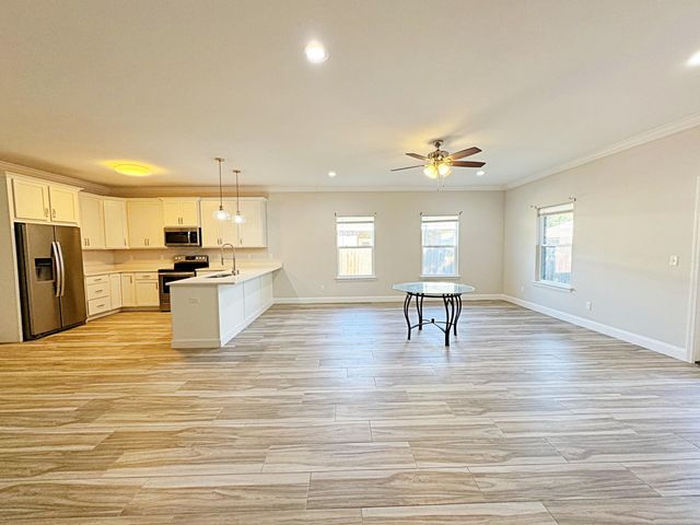 420 Little John Road, Mary Esther, FL 32569