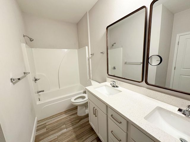 420 Little John Road, Mary Esther, FL 32569