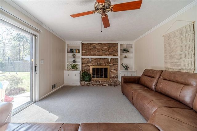 4424 Windsong Court SW, Lilburn, GA 30047