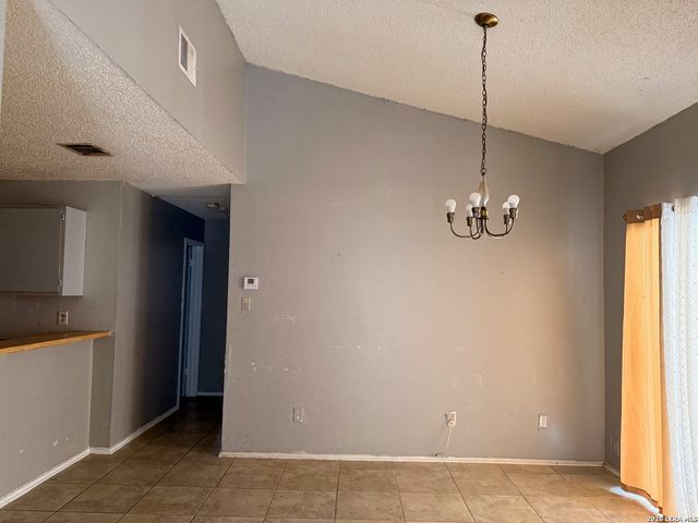 7226 LANSBURY DR, San Antonio, TX 78250