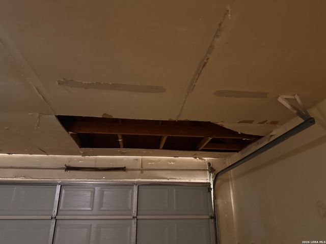 7226 LANSBURY DR, San Antonio, TX 78250