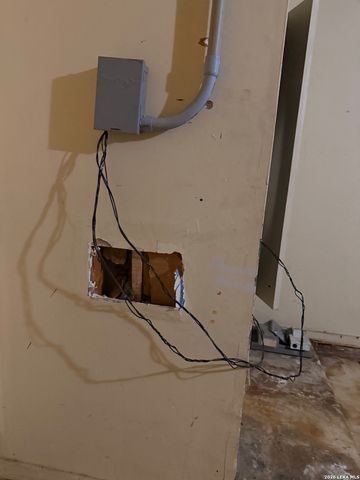 7226 LANSBURY DR, San Antonio, TX 78250