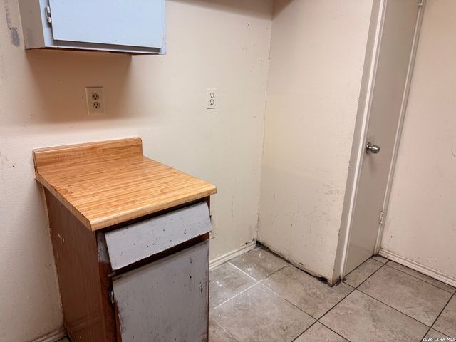 7226 LANSBURY DR, San Antonio, TX 78250