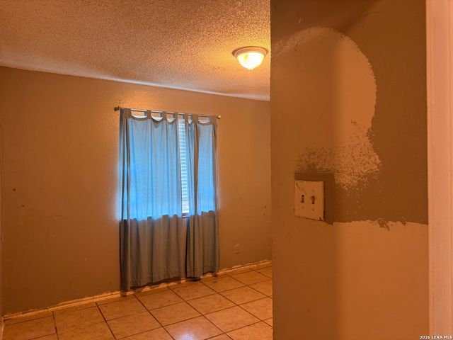 7226 LANSBURY DR, San Antonio, TX 78250