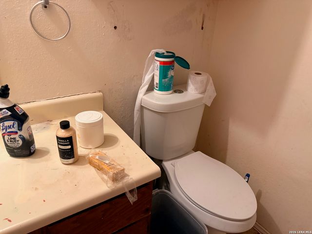 7226 LANSBURY DR, San Antonio, TX 78250