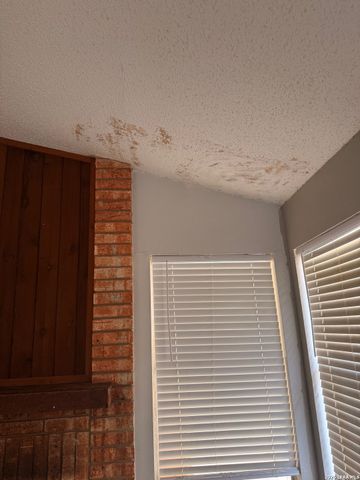 7226 LANSBURY DR, San Antonio, TX 78250