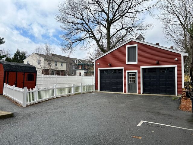 50 Oakland St 2, Medford, MA 02155