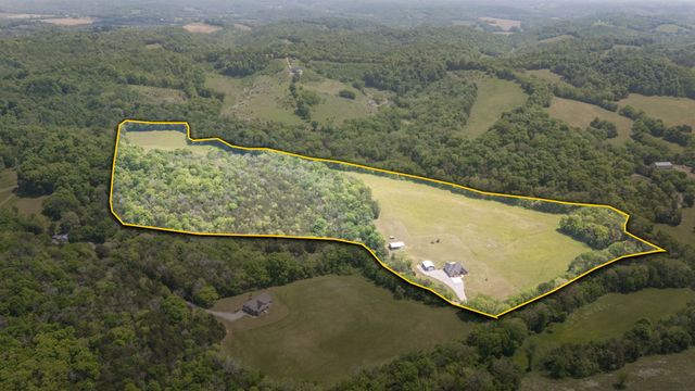 50 Bill Edde Rd, Belvidere, TN 37306