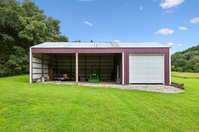 50 Bill Edde Rd, Belvidere, TN 37306