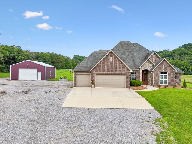 50 Bill Edde Rd, Belvidere, TN 37306