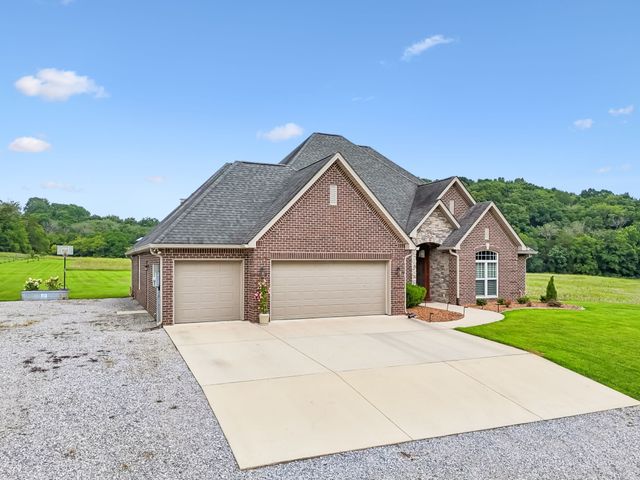 50 Bill Edde Rd, Belvidere, TN 37306