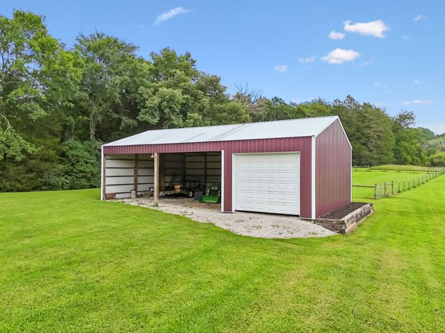 50 Bill Edde Rd, Belvidere, TN 37306