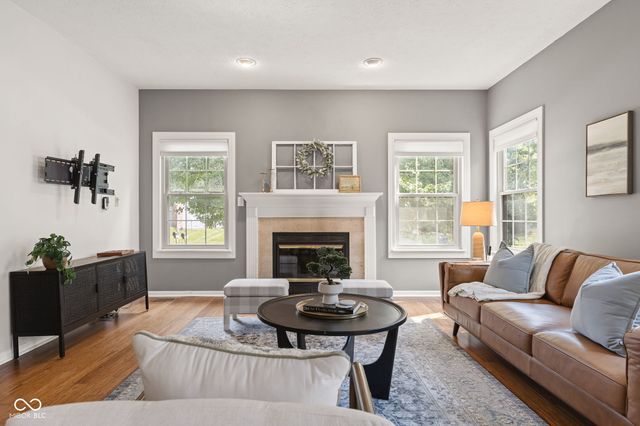 3038 Sunmeadow Court, Indianapolis, IN 46228