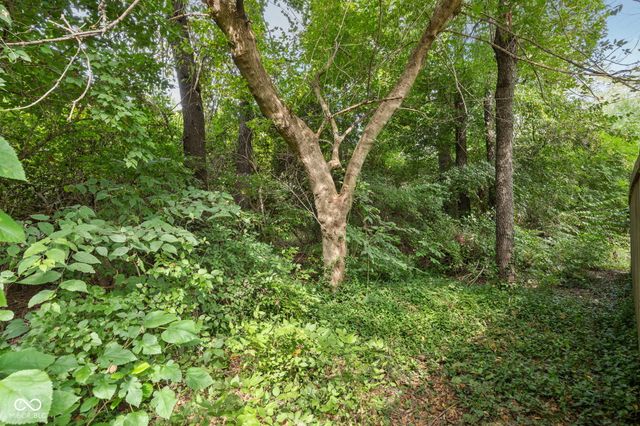3038 Sunmeadow Court, Indianapolis, IN 46228