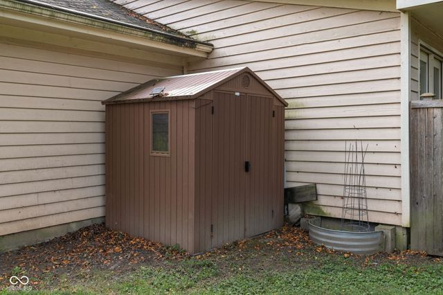 3038 Sunmeadow Court, Indianapolis, IN 46228