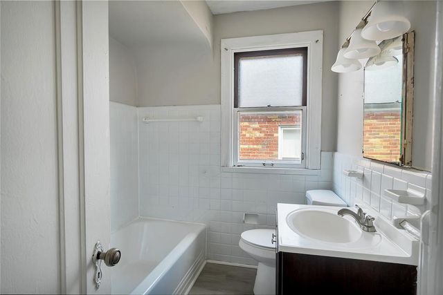 4556 Carter Ave, St Louis, MO 63115