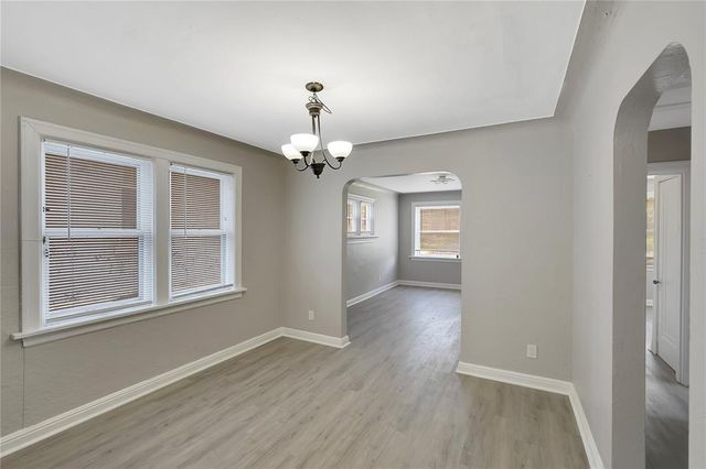 4556 Carter Ave, St Louis, MO 63115