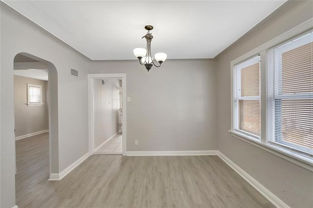4556 Carter Ave, St Louis, MO 63115