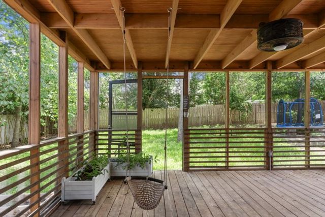 925 Prescott St, Kerrville, TX 78028