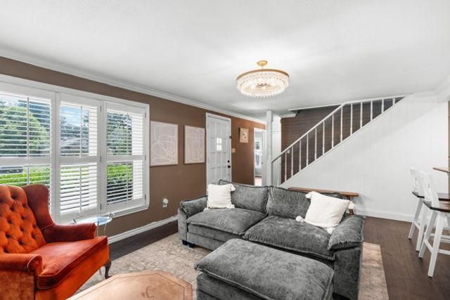 925 Prescott St, Kerrville, TX 78028