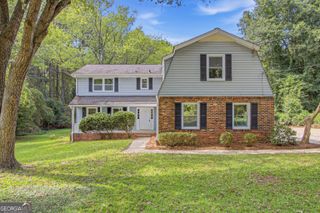 2215 Angela Drive SW, Lilburn, GA 30047
