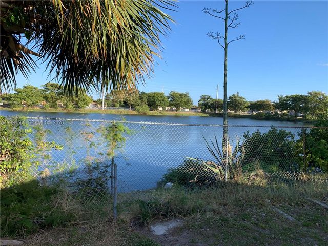 1710 NW 5th Ave 1710, Pompano Beach, FL 33060