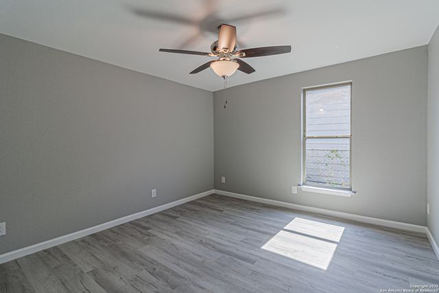 4935 Bartmer Ave, San Antonio, TX 78228