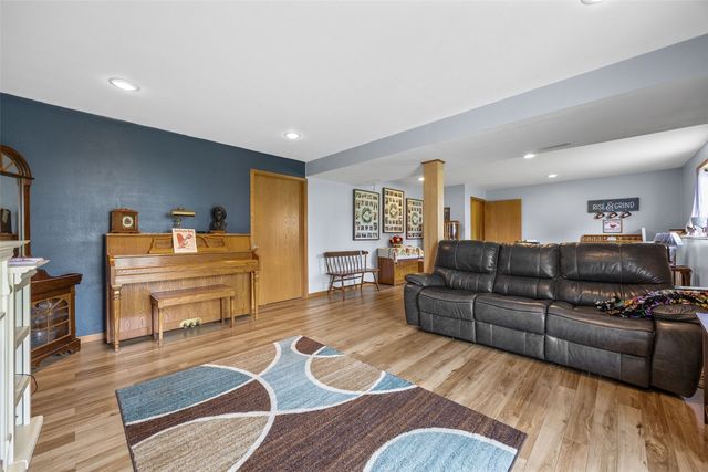 4400 Merganser Court, Marion, IA 52302