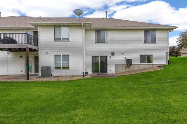4400 Merganser Court, Marion, IA 52302