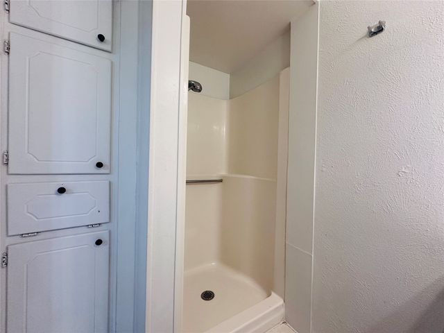 121 N Heights Drive, Crowley, TX 76036