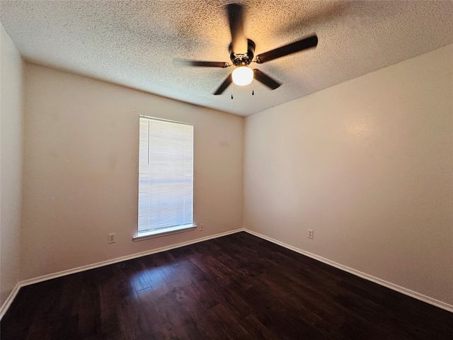 121 N Heights Drive, Crowley, TX 76036