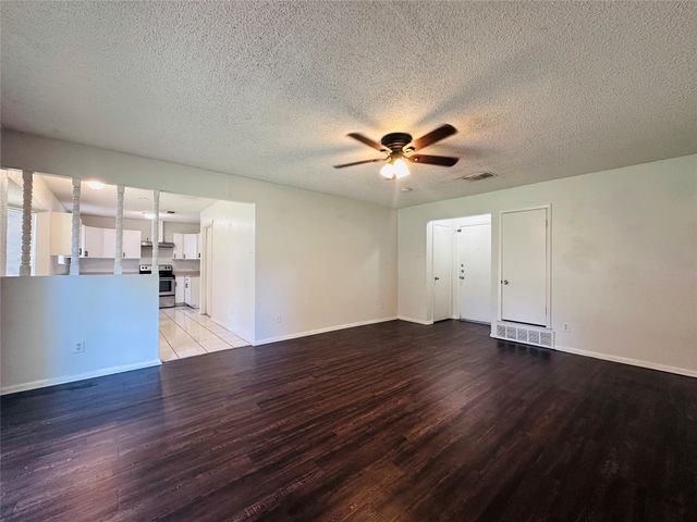 121 N Heights Drive, Crowley, TX 76036