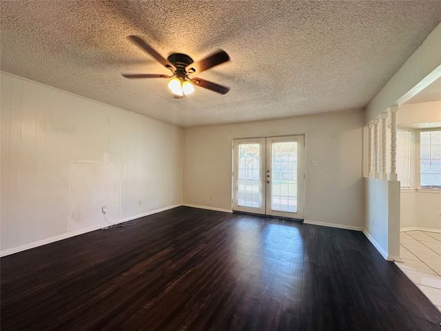 121 N Heights Drive, Crowley, TX 76036