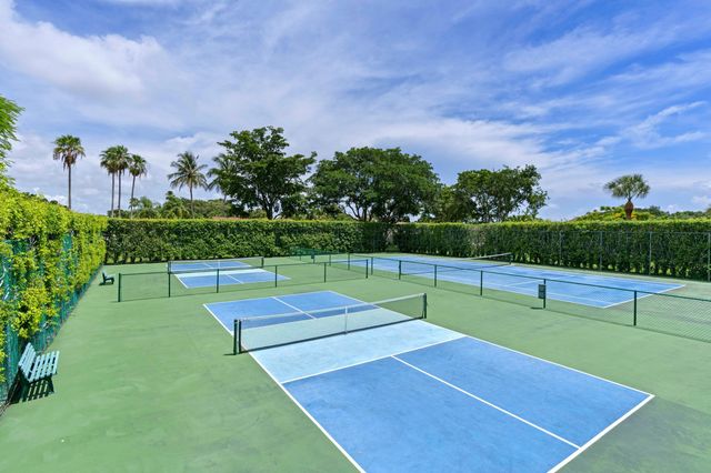 9 Danby Place, Boynton Beach, FL 33426