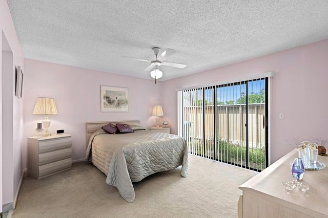 9 Danby Place, Boynton Beach, FL 33426